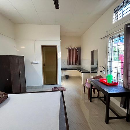 Atithya Lodge グワーハーティー エクステリア 写真
