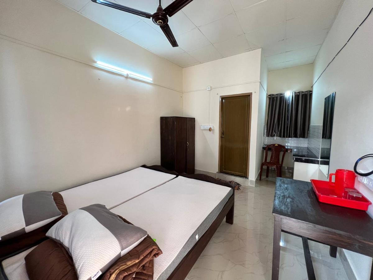 Atithya Lodge グワーハーティー エクステリア 写真