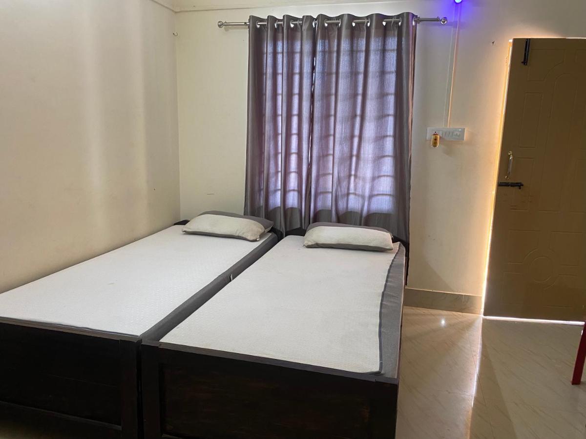 Atithya Lodge グワーハーティー エクステリア 写真